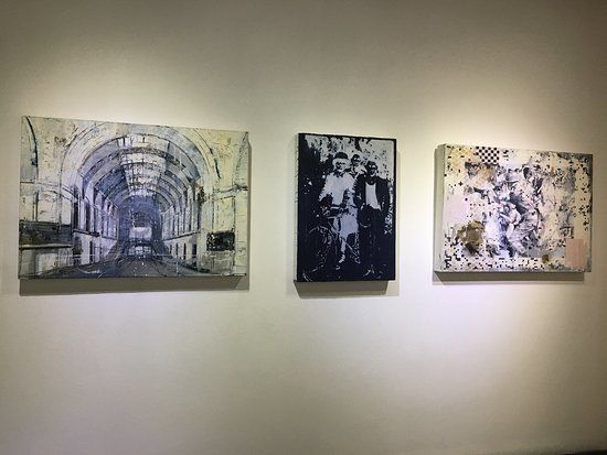 Dong Phong Art Gallery